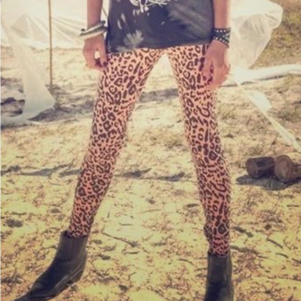 Spell cheetah leggings with zippers